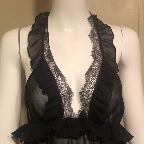 Victoria Secret Lingerie   - Picture 2 of 5